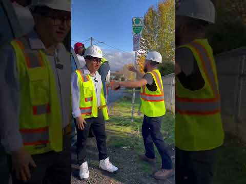 Le compra carro al jefe #comedia #euaimigrantes #humor #risa #latinosenusa #viral #chapinesenusa