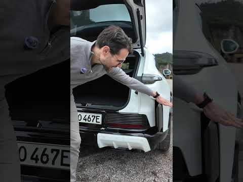 💡Electric rear bench folding mechanism for the trunk / boot of the all-new Porsche Cayenne electric