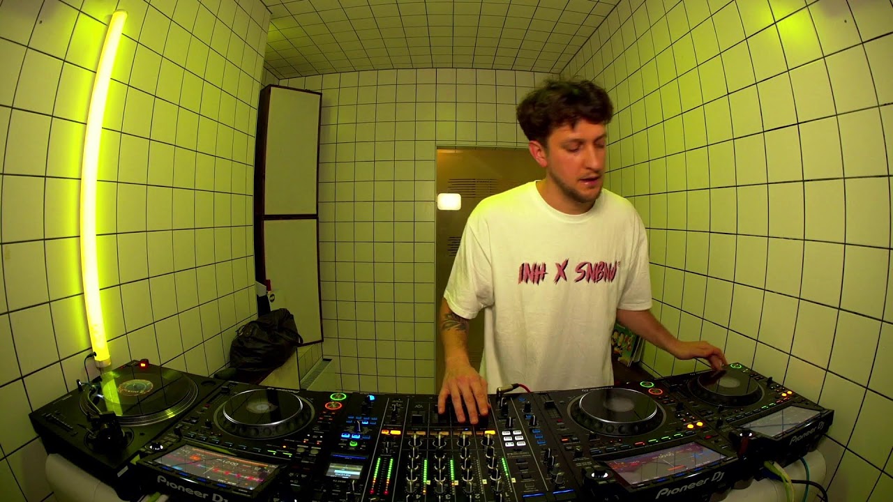 Lucas Vazz | HÖR – October 31 / 2025