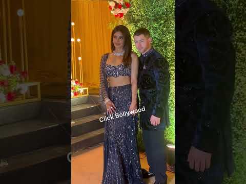 Priyanka Chopra , Nick Jonas , Mannara Chopra , Madhu Chopra Snap At Siddharth Chopra Sangeet