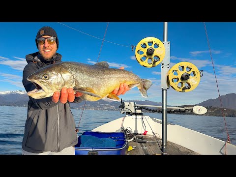 RARA CATTURA DAGLI ABISSI! Pesca sul Lago Maggiore con Tecniche TRADIZIONALI [Molagna e Cavedanera]