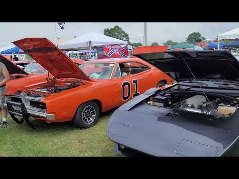 Classic car shows around the USA large & small