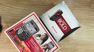 Mở hộp/ Unboxing BlackBerry 9900 Rogers Canada