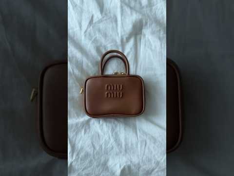 미우미우 초미니백 얼마나 들어갈까? 🧳👔어깨 잃은 보부상의 결론#whatsinmybag