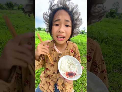 Bữa cơm bất ổn của hai mẹ con #shorts
