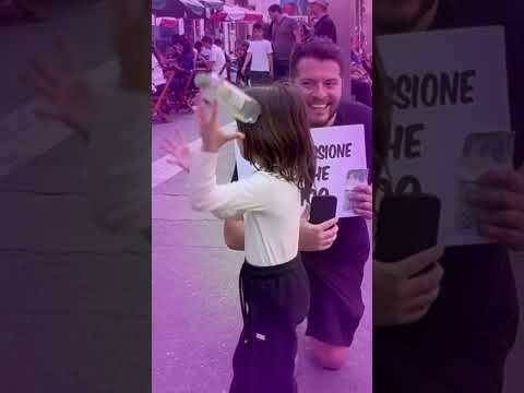 ELE NÃO TEM OSSO NO BRAÇO! #shorts