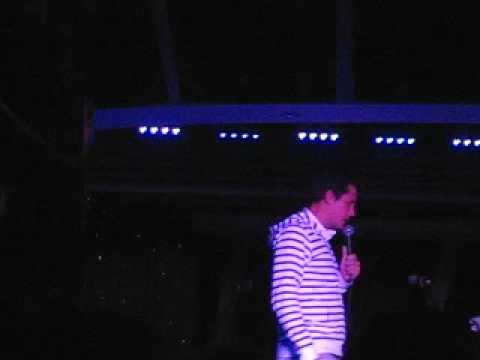 John Mayer Finally Admits He Made Out With Perez!!!!!