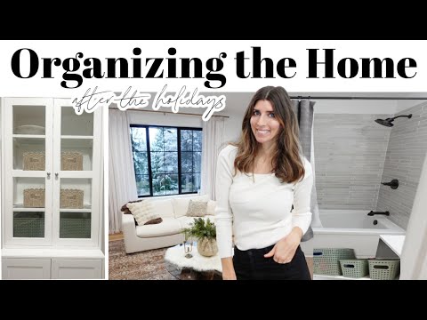 Organizing After Christmas / Simple Home Organization Ideas / Simplifying the Home