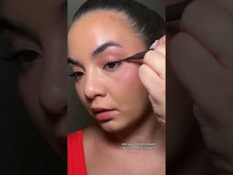 How To Makeup Your Liner Last