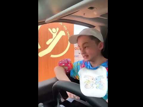 Beaucoup trop drôle regarde jusqu’à la fin