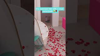 Such a lovely gesture ❤️🌹 #loveisland #worldofloveisland
