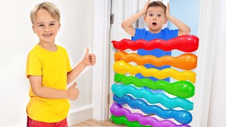 Chris und seine Freunde spielen mit Luftballons – Lustige Geschichte für Kinder