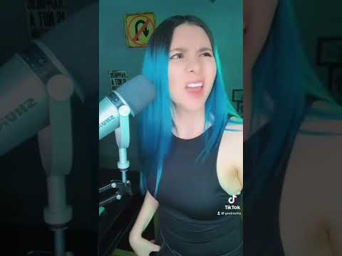 Cuando te pasan a cantar y no te la sabes 🤣🎤🎶
