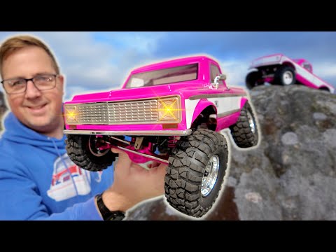 This BRUSHLESS RTR RC Crawler is So Good!