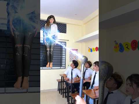 Magic School me Spider woman😱|| Jashvi Vishvi || #shorts #trending #youtubeshorts #viral #school