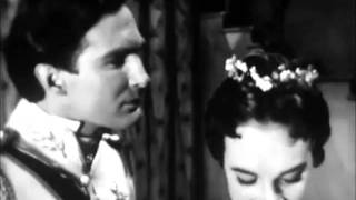 Julie Andrews in Rodgers & Hammerstein's Cinderella - CBS-TV Special (1957)_7