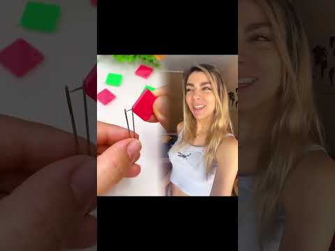Buscando una canción en Spotify vs Youtube!#shorts#fyp#foryou#funny#acting#pov