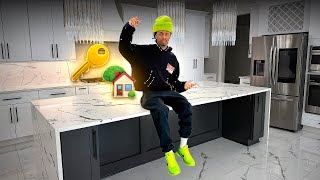 IM MOVING.. PICKING UP THE KEYS TO MY NEW HOUSE