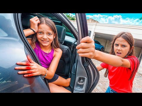 A Lorena Prendeu A Mão Da Yasmin Na Porta Do Carro!