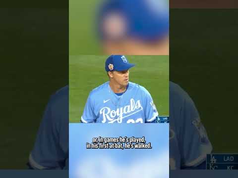 Zack Greinke TROLLING a Rookie. Classic! #mlb