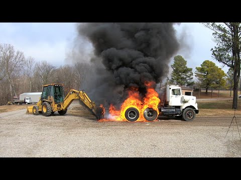 2020 Burnout Callout - 1974 White Road Boss - 8V71 Two Stroke Detroit Diesel