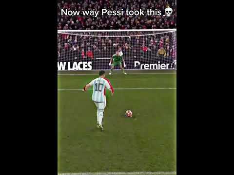 Messi 🤝 Ronaldo #football #pessi #penalty #shorts