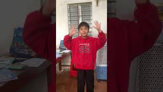 Học giới thiệu về bộ phận cơ thể bằng Tiếng Anh Lớp 2 Family and Friends