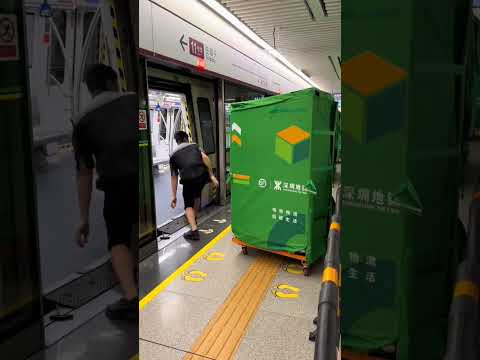 miracle of china's empty metro #shortsvideo