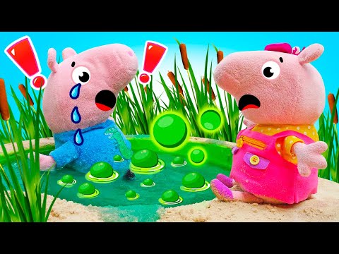 Peppa salva il fratellino George! Video per bambini con i giocattoli. Scuola Allegra