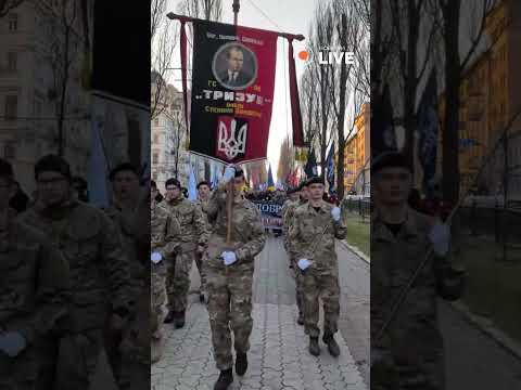 💥💥💥Весь КИЇВ ЗАГУДІВ від МАРШУ ДОБРОВОЛЬЦІВ - подивіться