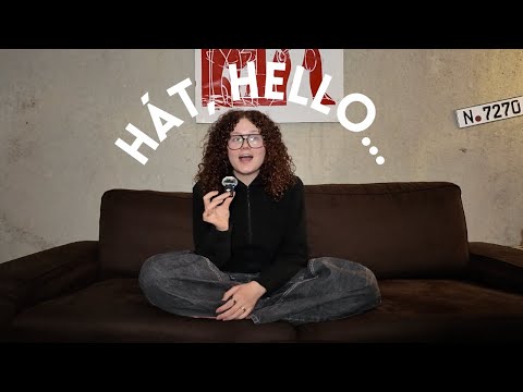 hát, hello...