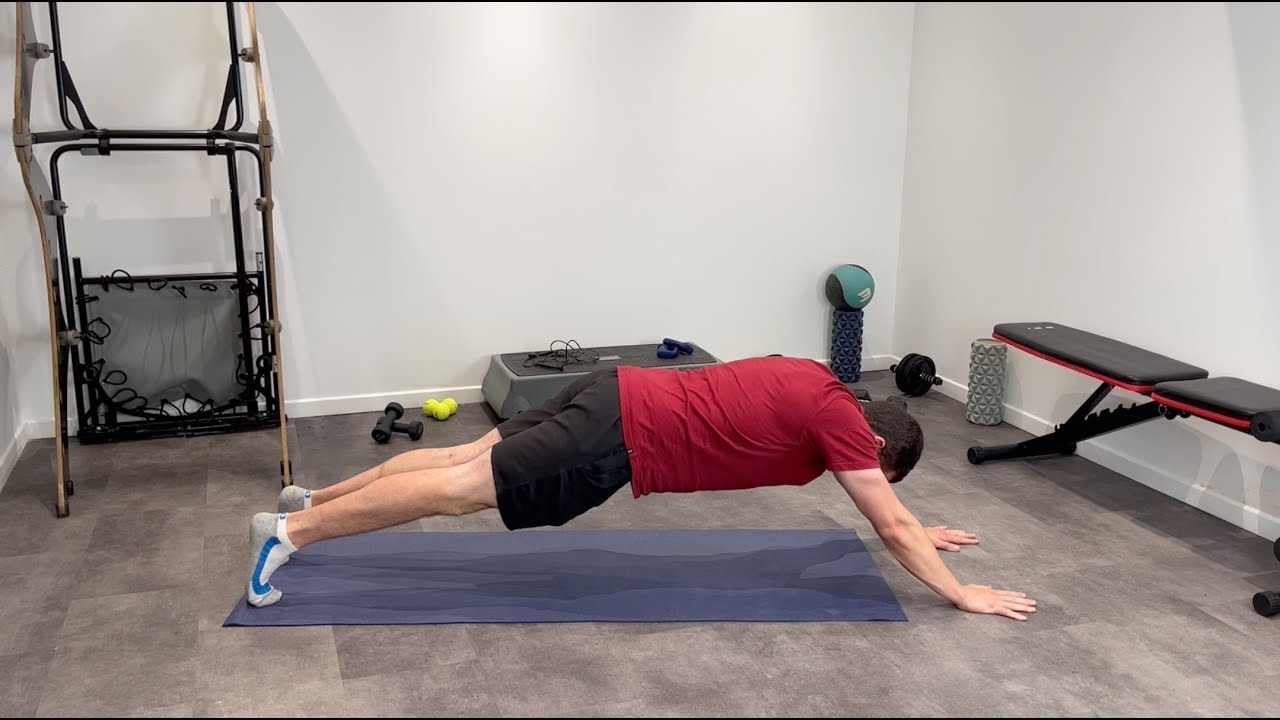 Planche bras tendus vers l'avant