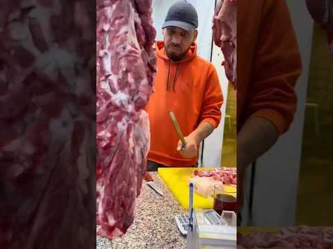 القصاب والغبي😁