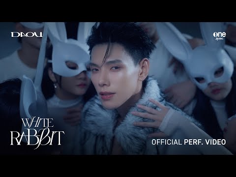 WHITE RABBIT - DAOU PITTAYA [OFFICIAL PERFORMANCE VIDEO]