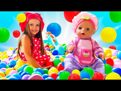 Come preparare un dolce per la bambola? Giochi di cucina insieme a Maya e Lina! Video per bambini