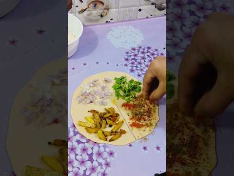 tasty pratha 😋#sho#reels #recipe #ytshorts #trendingshorts #food #viralvideo #khushbukitchen