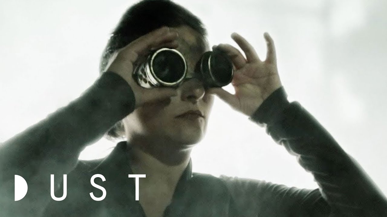 Sci-Fi Short Film The Last Barman on Earth - DUST
