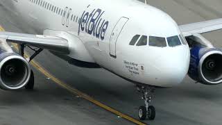 Plane Spotting (JFK Airport - TWA Hotel) - JetBlue