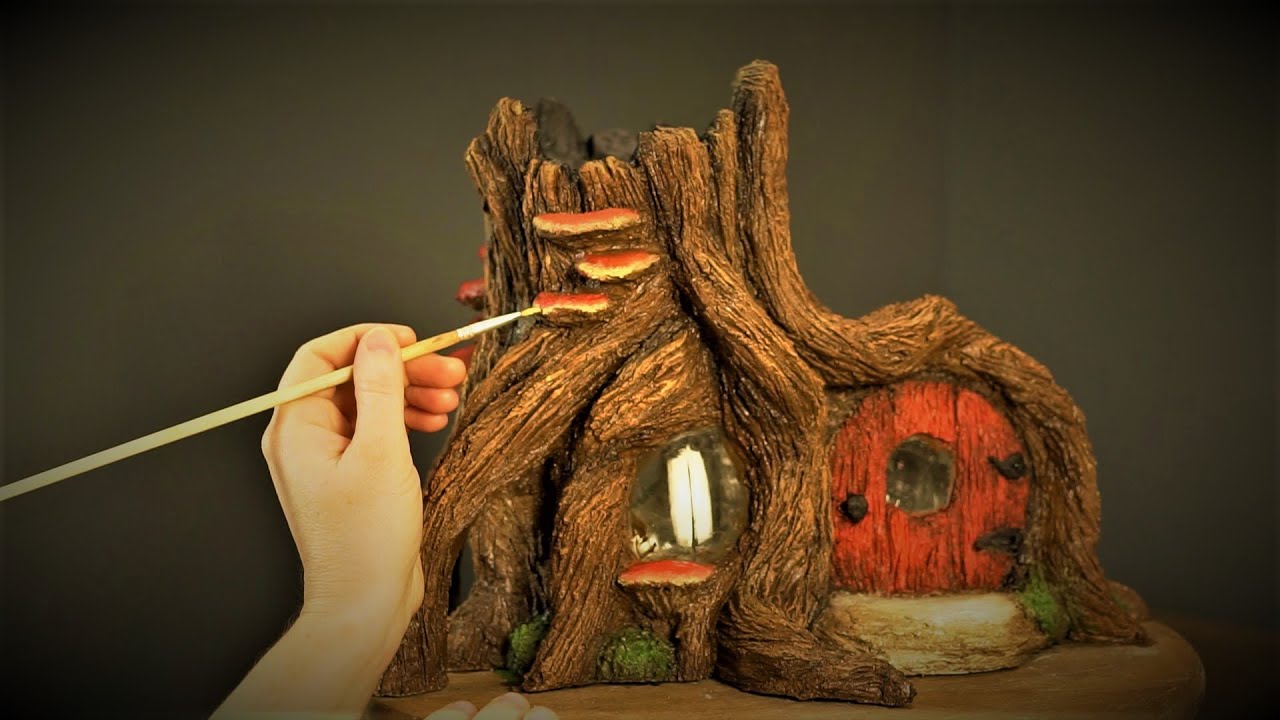 DIY Outdoor Stump House Using Jars and Cement - Creative Mom