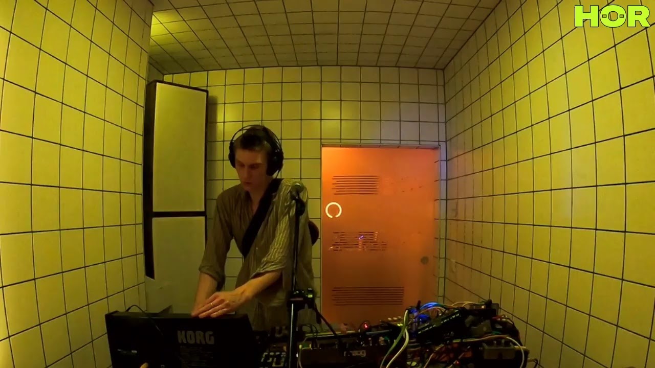 aufnahme + wiedergabe – Konstantin Unwohl (LIVE) / February 10 / 6pm-7pm