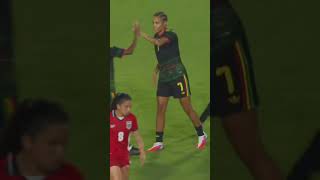 Here is the goal by Shania Hayles that take us into halftime. #fantastic free kick. #halftimeshow