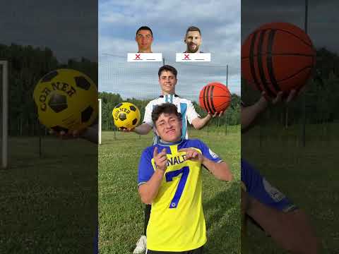 Tu préfères Ronaldo ou Messi 😁⚽️ #football #starfreestyle #messi #ronaldo