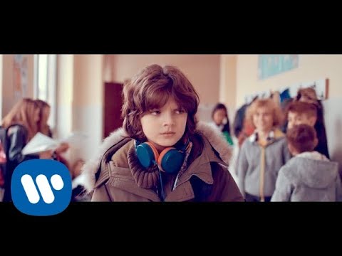 Benji &amp; Fede - Buona fortuna (Official Video)