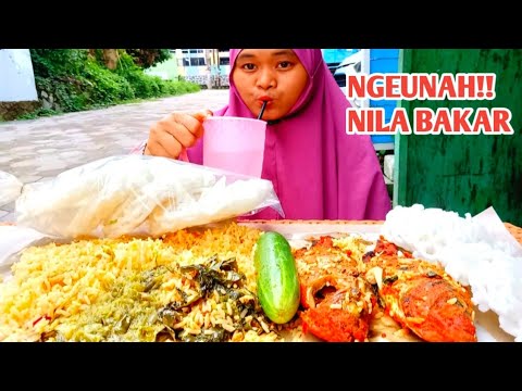 CUACA MENDUNG ENAK NYA MAKAN NASI PADANG NILA BAKAR SAMBAL IJO DAUN SINGKONG REBUS