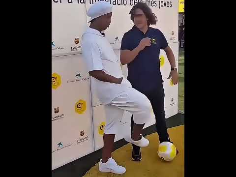 O artista Ronaldinho gaúcho 🧙🏻, aquecimento que valia o ingresso ⚽️🔥⏳🍷#football #skills #brasil