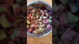 Rhabarber-Kompott: Highlight zu Joghurt, Pfannkuchen oder Eis 🍨