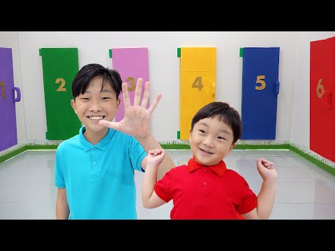 예준이와 예성이의 6개의 문으로 가족 여행놀이와 자동차 장난감 놀이 Open Door with Family Trip for Kids