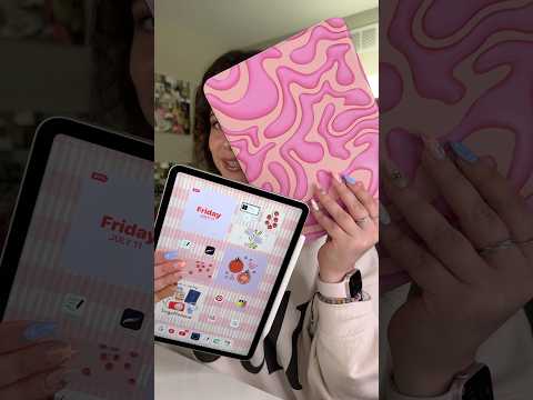 REFRESHING MY IPAD PRO FOR THE MONTH OF JULY (i’m late🧍🏻‍♀️✨) #youtubeshorts #ipadpro #shorts