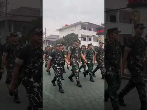 Keseruan yel yel saat di Seskoad 🔥 #teddyindrawijaya #letkolteddy