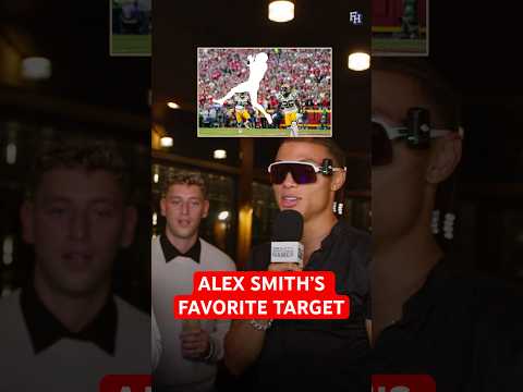 Alex Smith threw him his first TD #nfl #football #packers #chiefs #swifties